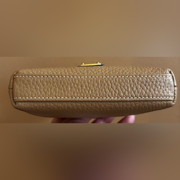DOONEY & BOURKE TAN KISS LOCK WALLET CLUTCH. NWOT